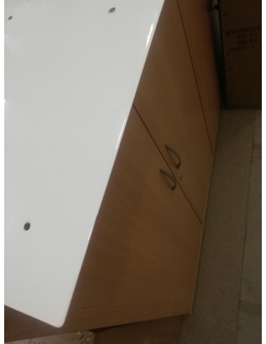 Stolik kosmetyczny pod urządzenie 083