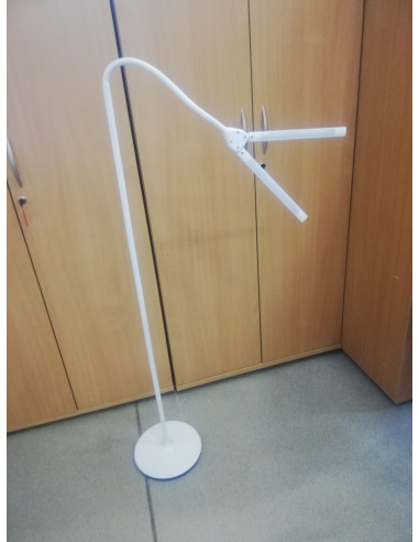 Lampa zabiegowa glow 6019 na statywie