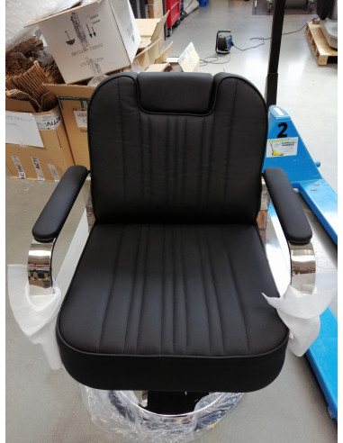 Gabbiano fotel barberski Rufo czarny