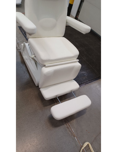 Fotel kosmetyczny podoloogiczny...