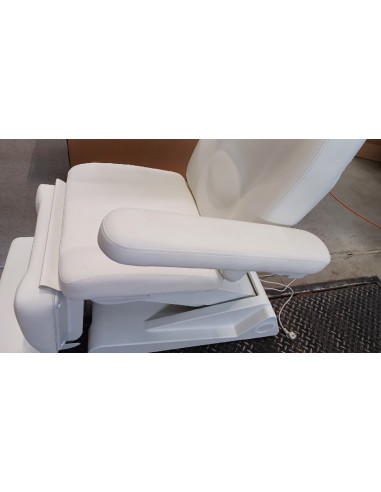 Fotel kosmetyczny podoloogiczny...