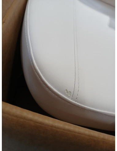 Elektryczny fotel kosmetyczny SILLON...