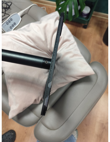 Lampa zabiegowa LED Yoga 22W czarna