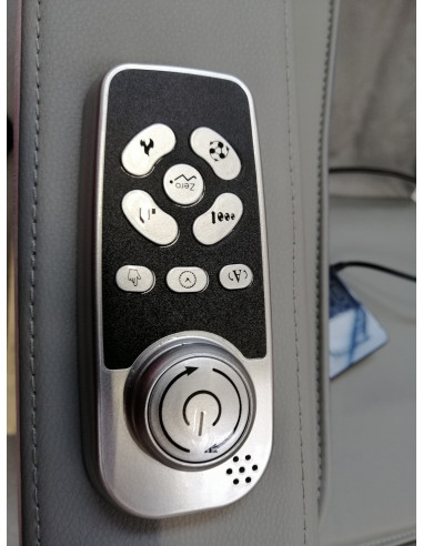 Fotel masujący Sakura Prime 108 czarny