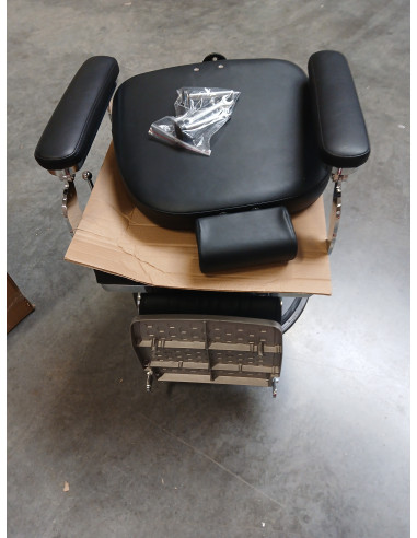 Fotel barberski Gabbiano Elias czarny