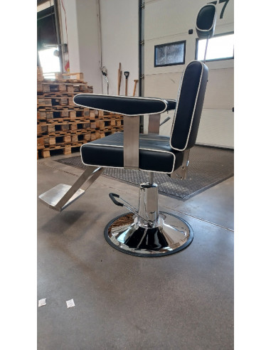 Fotel barberski Gasparo B-02 czarny